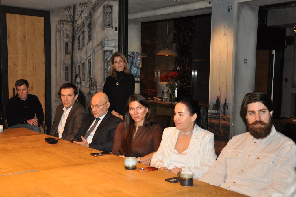 cropped_image.jpeg cropped_image.jpeg