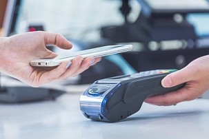 В России упрощают условия для платежей иностранных туристов 